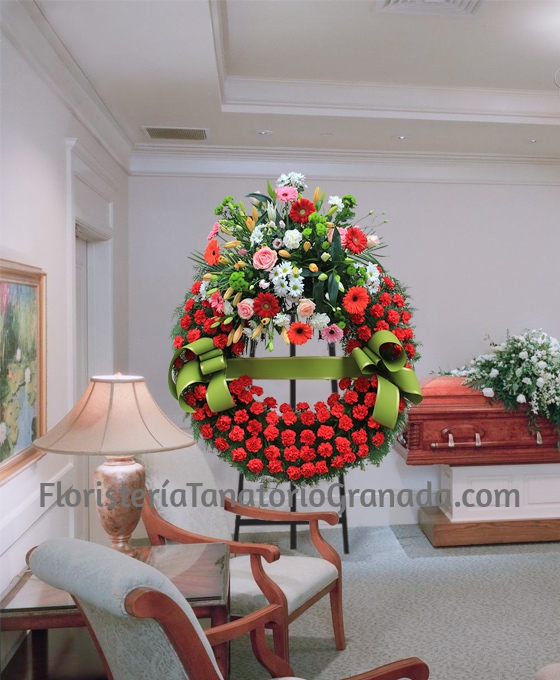 Corona de flores para funeral en Granada